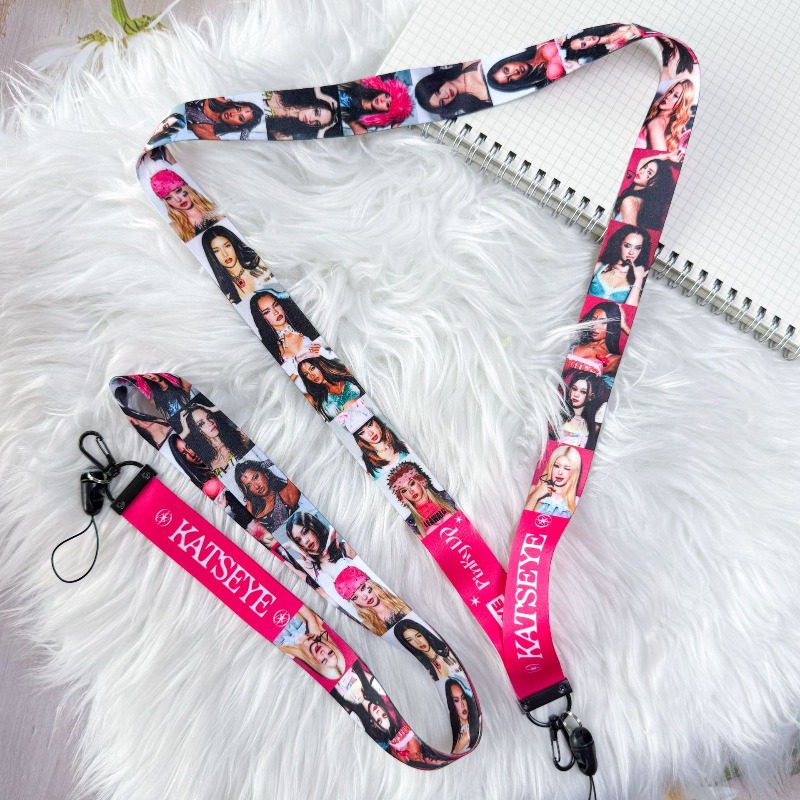 KATSEYE Laccetto per Telefono  - Anime Merchandise Bag recensione e prezzo