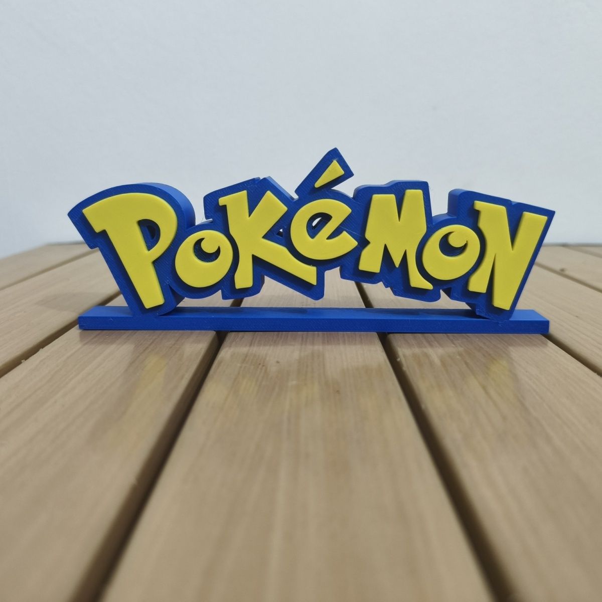 Espositore con logo Pokemon, n - Anime Merchandise Figures recensione e prezzo