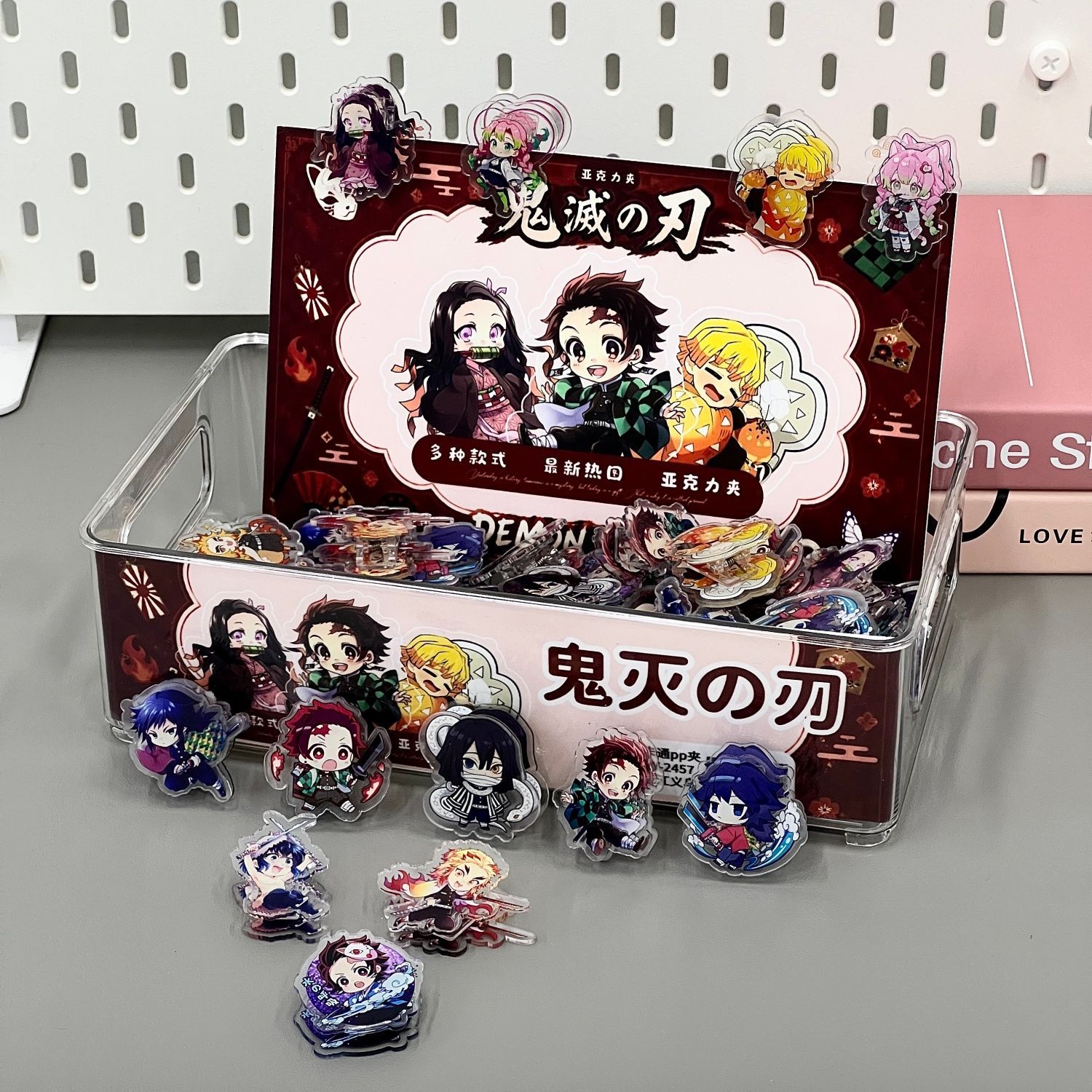 Scatola completa di cartelle D - Anime Merchandise Demon Slayer recensione e prezzo